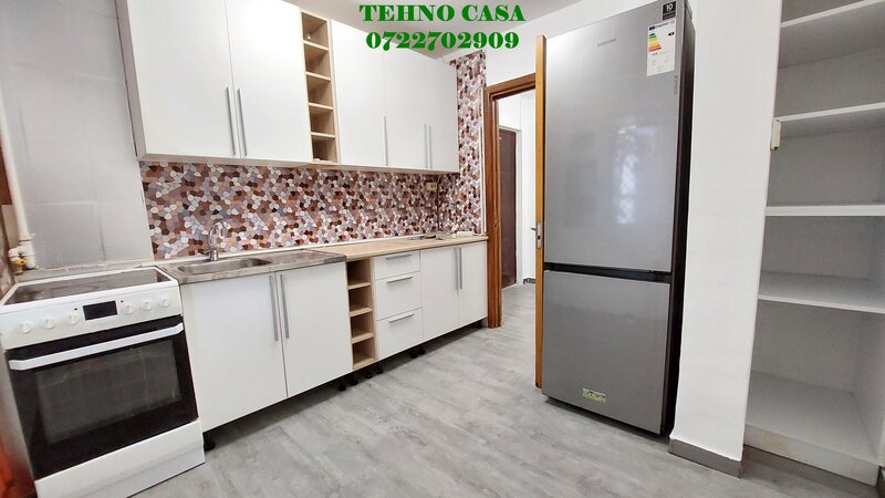 Titan Policlinica, Postavarului, bloc C, metrou N. Grigorescu / Titan